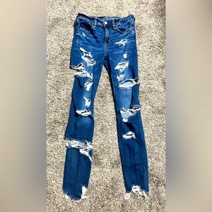 American Eagle super stretch super ripped jean. Size 6